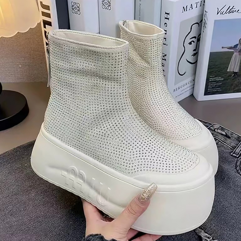 Women'S Accessories Trends 2025 - Luxus Strass Frau Booties Mode Plattform