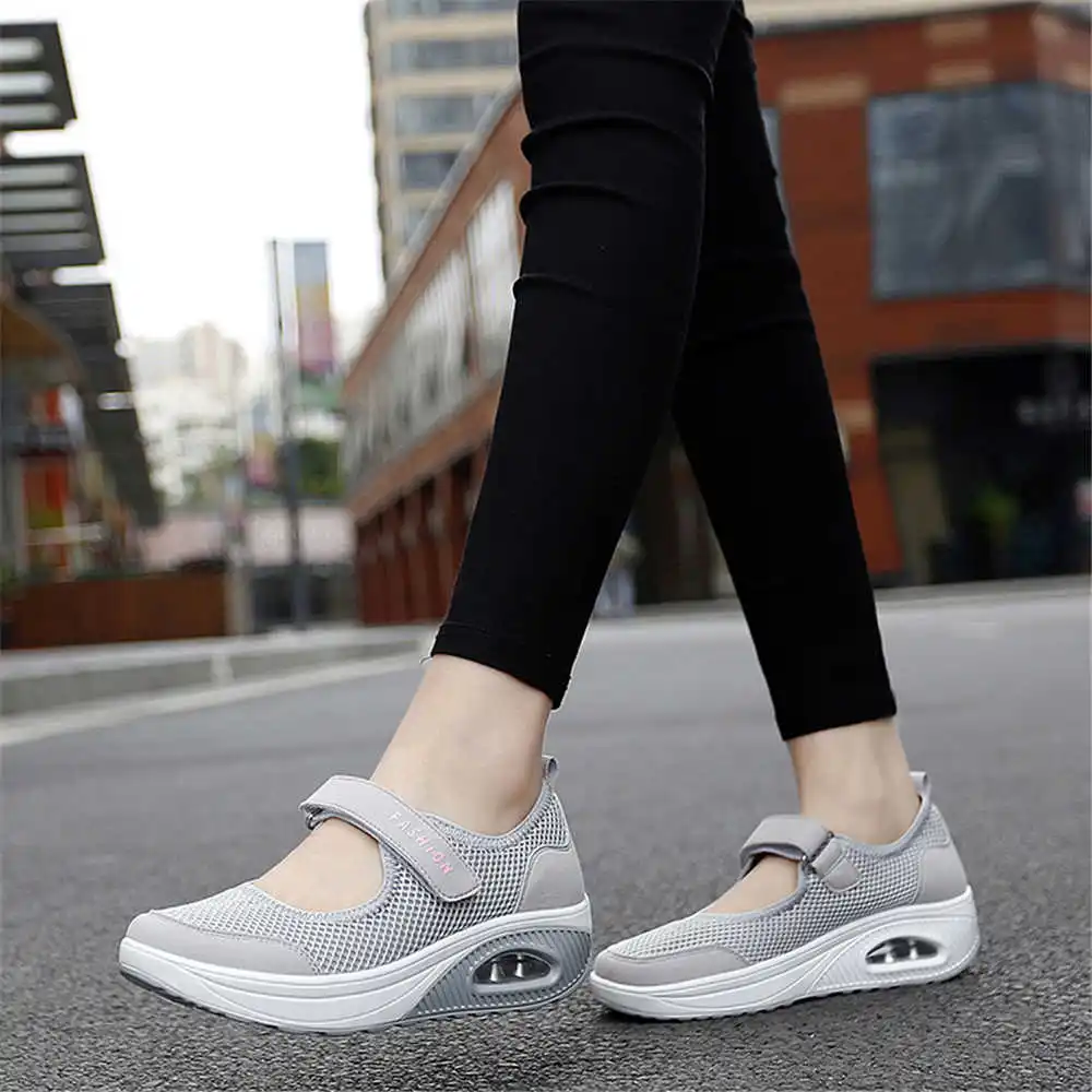 Women'S Accessories Wholesale Suppliers - 36-41 Halbsaison farbige Turnschuhe Walking Skates