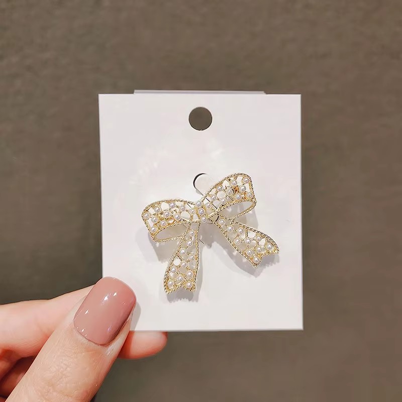 Punk-Mädchen-Brosche, 2023, mo – Women'S Accessories Manufacturers Bewertung und Preis